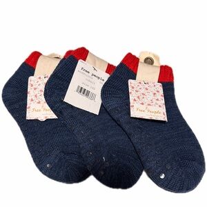 Free People Cozy Grip Socks – 3 Pairs – 1SZ